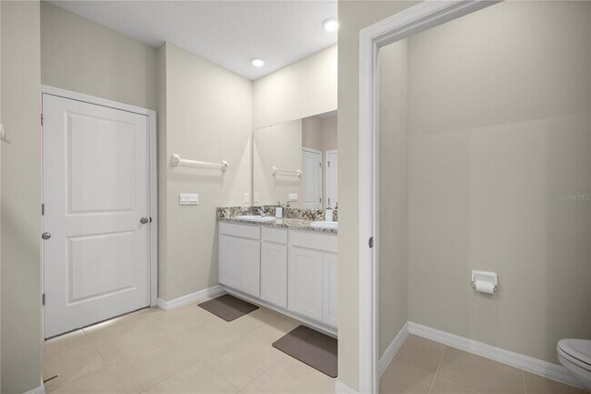 Building Photo - 8899 SW 50th Ave