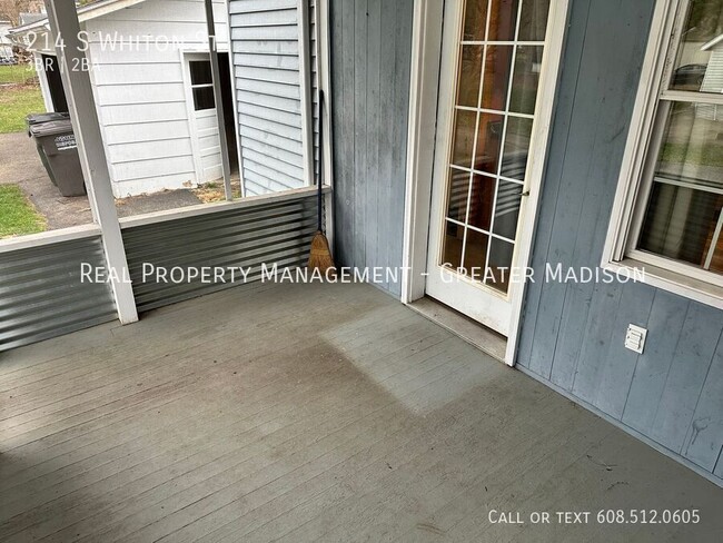 Building Photo - 214 S Whiton St