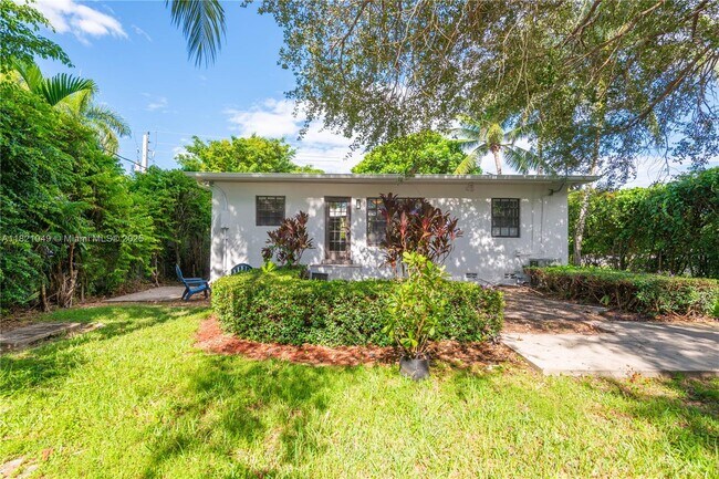 Building Photo - 5490 SW 57th Ave