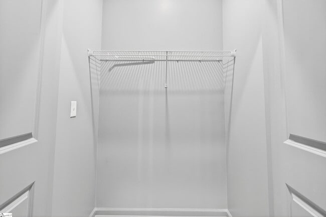 Building Photo - 404 Fairfield St