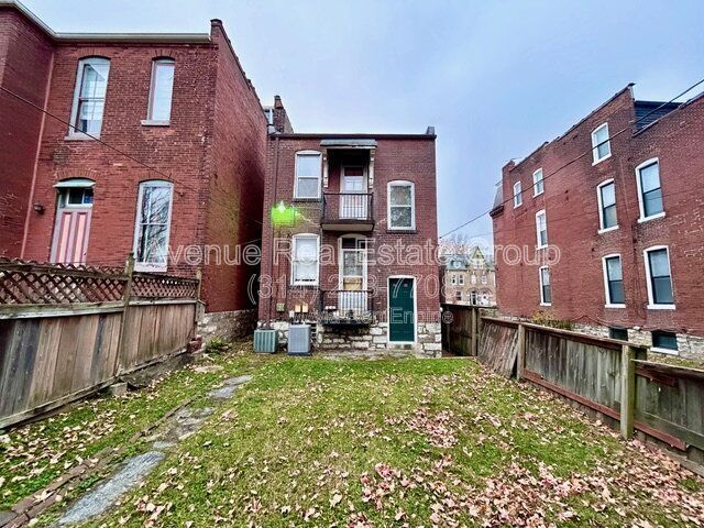 Building Photo - 2633 Russell Blvd