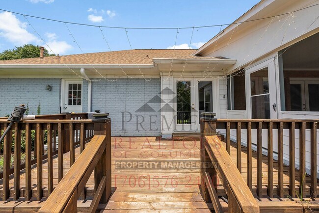 Building Photo - 5924 Big Oak Dr