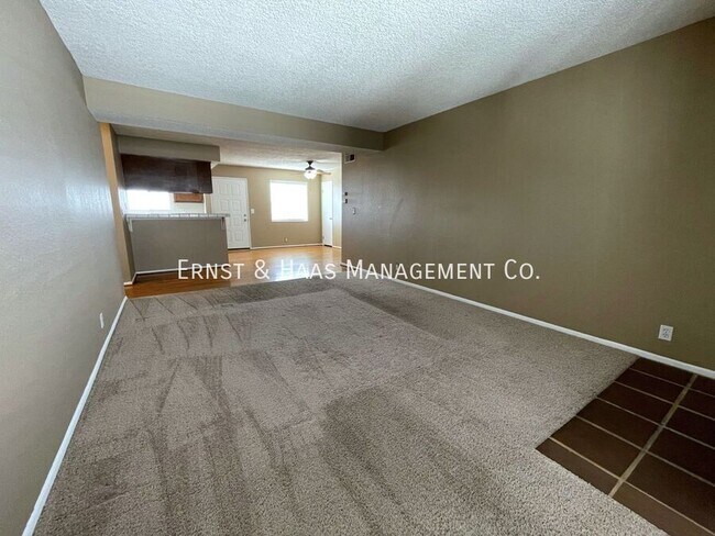 Building Photo - 2599 Walnut Ave