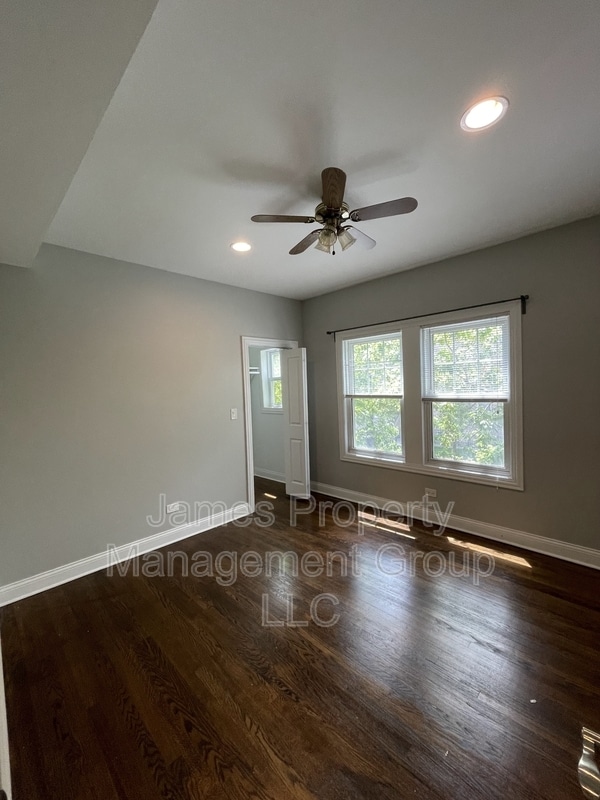 Building Photo - 5669 N Magnolia Ave