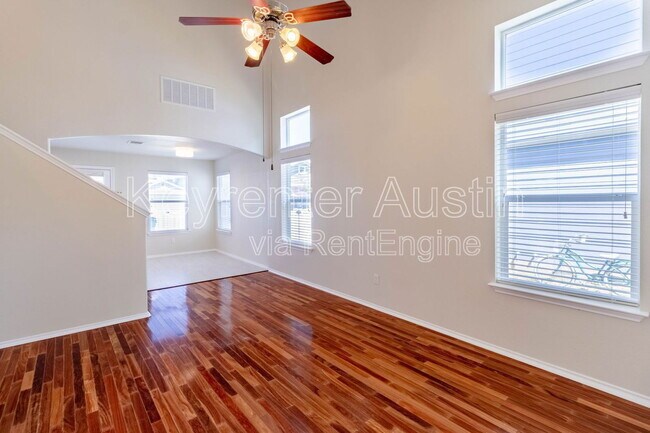 Building Photo - 1704 Sand Hills Dr