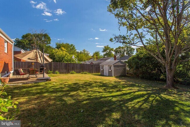 Building Photo - 6408 Tisdale Terrace