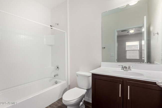 Building Photo - 331 W Mammoth Cave Dr