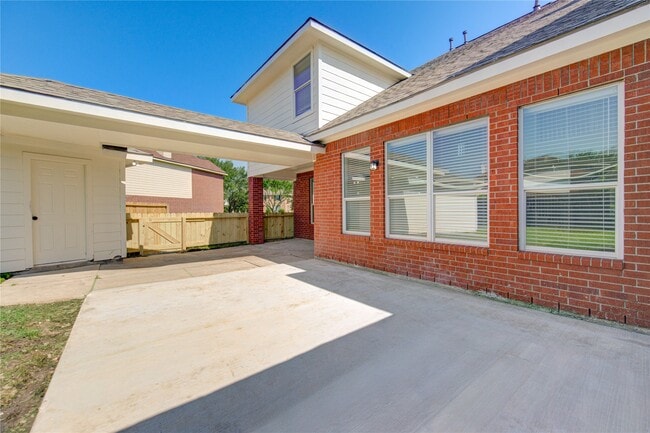 Building Photo - 5512 Canyon Bluff Ln