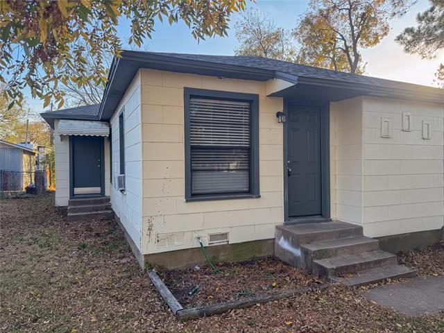 Building Photo - 1326 W Shepherd St