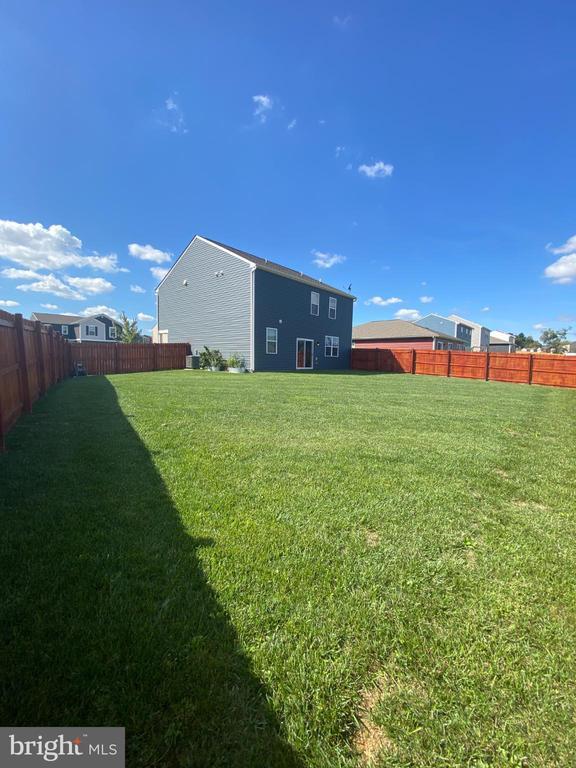 Building Photo - 214 Gumspring Dr