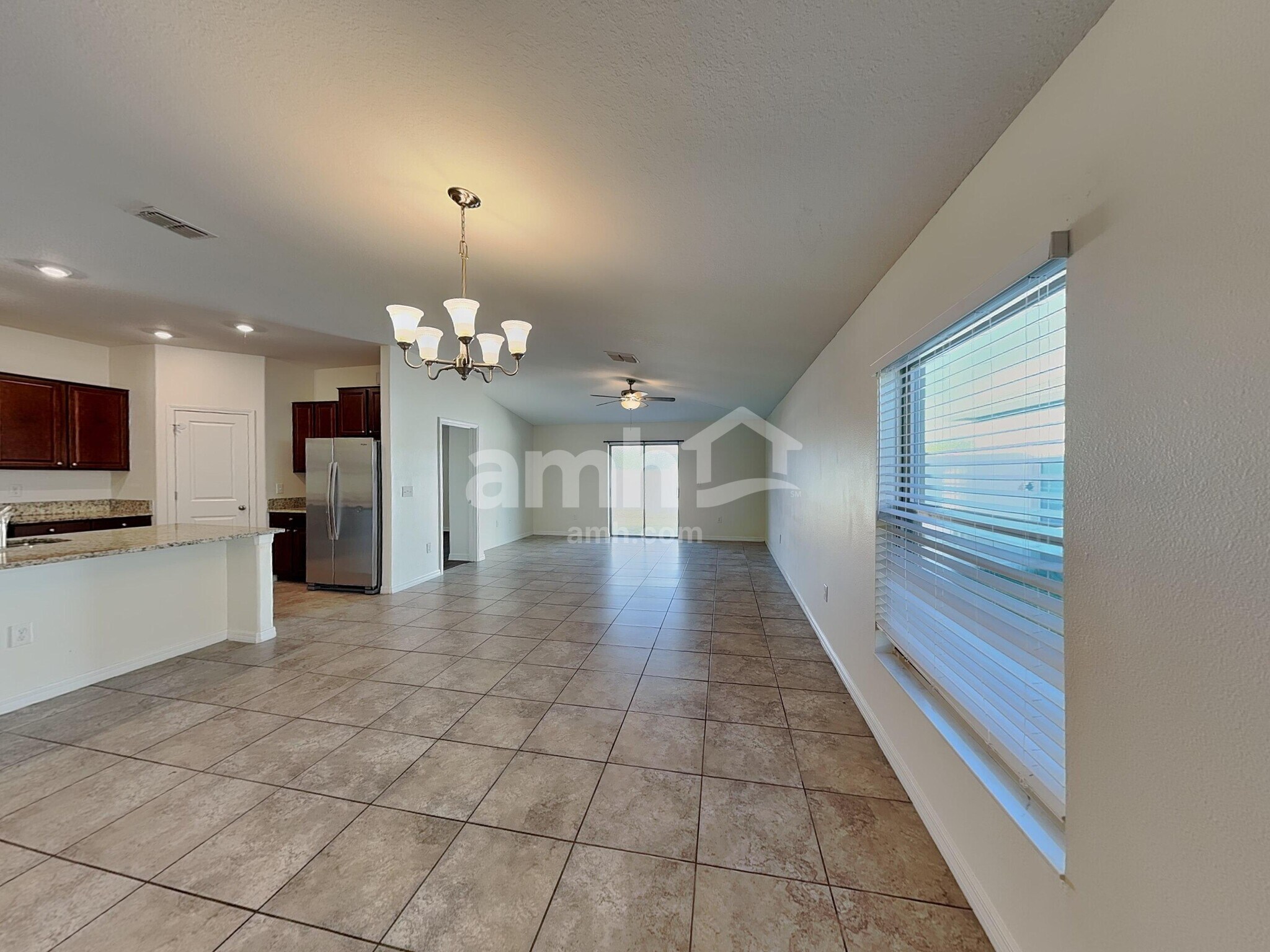 Building Photo - 10435 Carloway Hills Dr