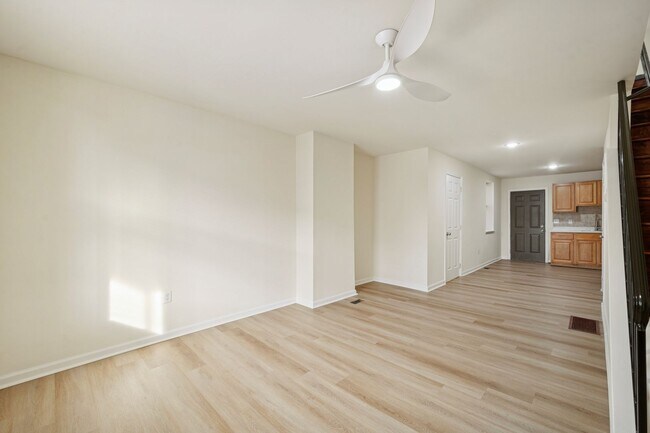 Building Photo - 219 S Cecil St