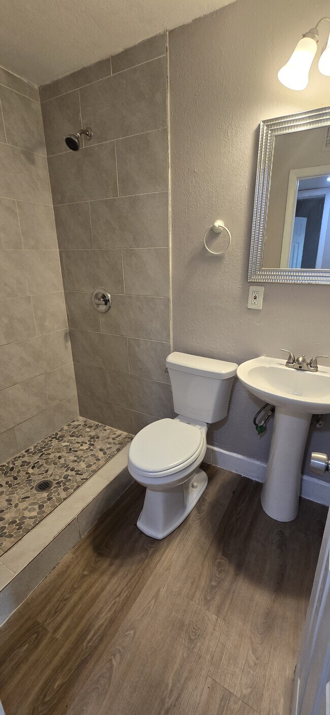 Building Photo - 2133 Hugh Edwards Dr