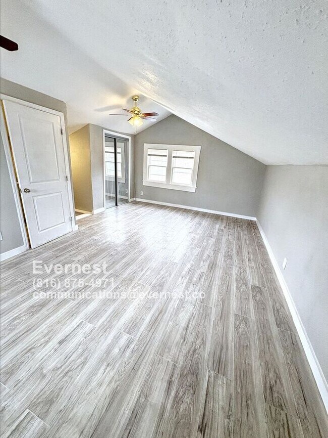 Building Photo - 5340 Olive St