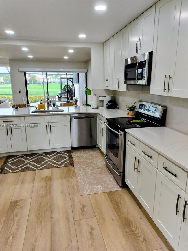 Building Photo - 551 Prestwick Cir
