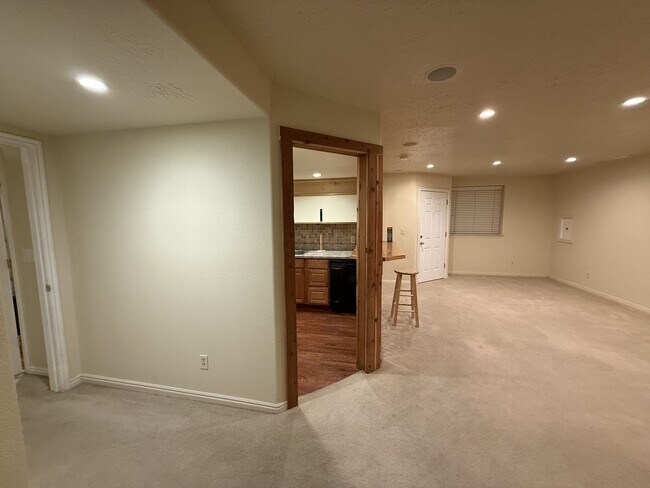 Building Photo - Mountain View Retreat in Heber’s Coveted V...