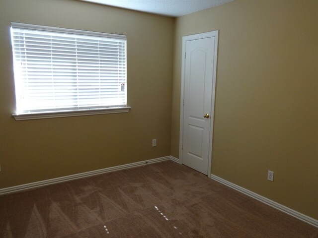 Building Photo - 717 Oteca Drive