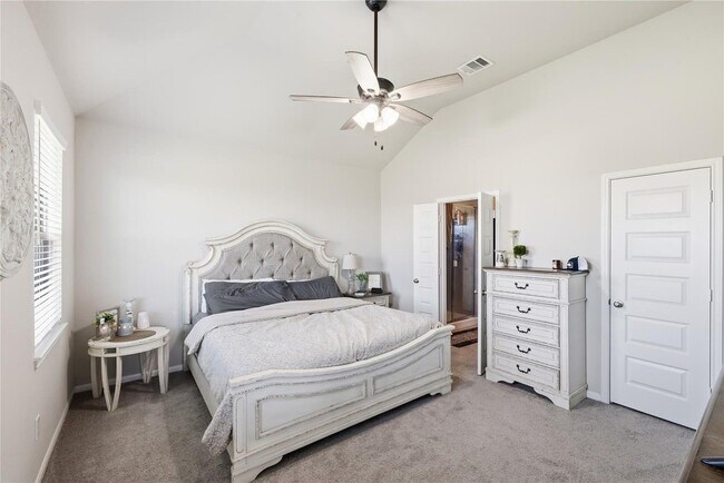 Building Photo - 14815 Rain Tree Dr
