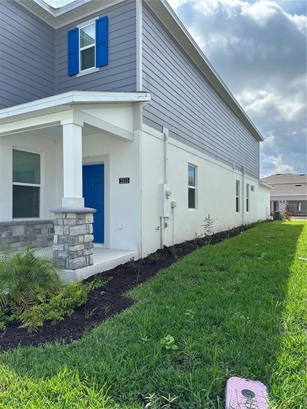 Building Photo - 2525 Relaxing Ln