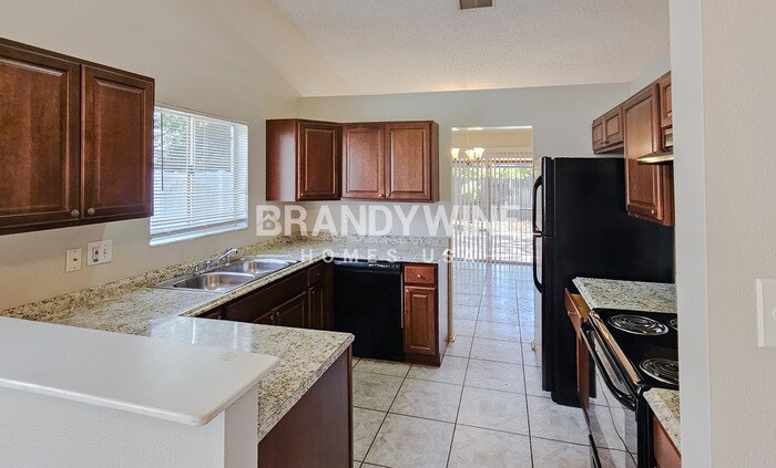 Building Photo - 737 Country Shire Ln