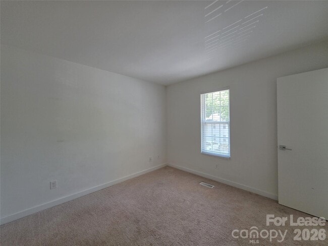 Building Photo - 1525 Briar Creek Rd