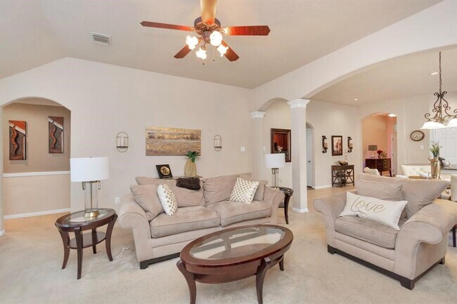 Building Photo - 19107 Mustang Pointe Ln