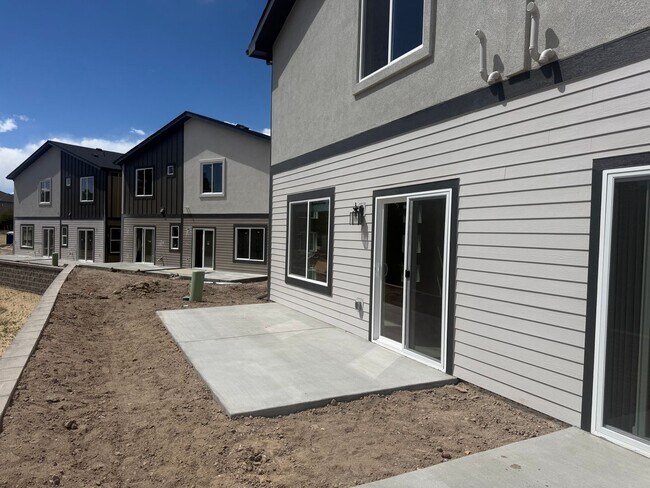 Building Photo - New Construction Townhome in University Park