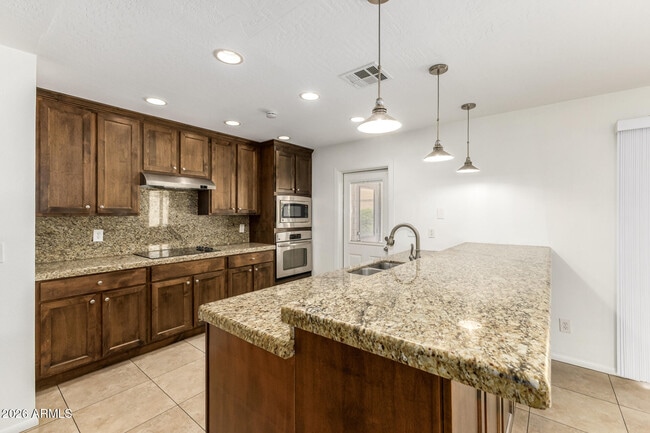 Building Photo - 6742 N 19th St