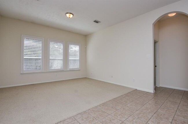 Building Photo - 20711 Rainmead Dr