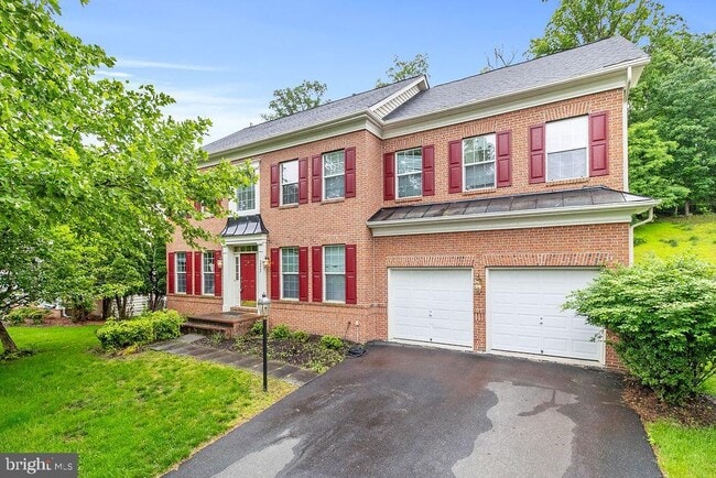 Building Photo - 43997 Riverpoint Dr