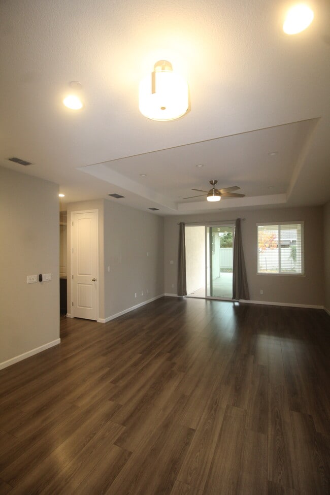 Building Photo - 3304 Sloat Run