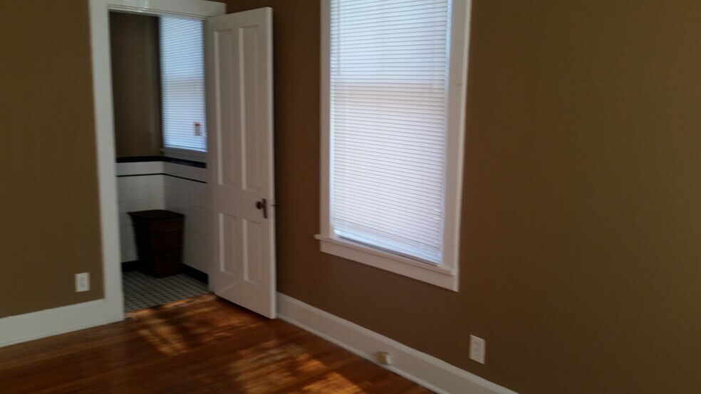 Building Photo - 41 S McLean Blvd