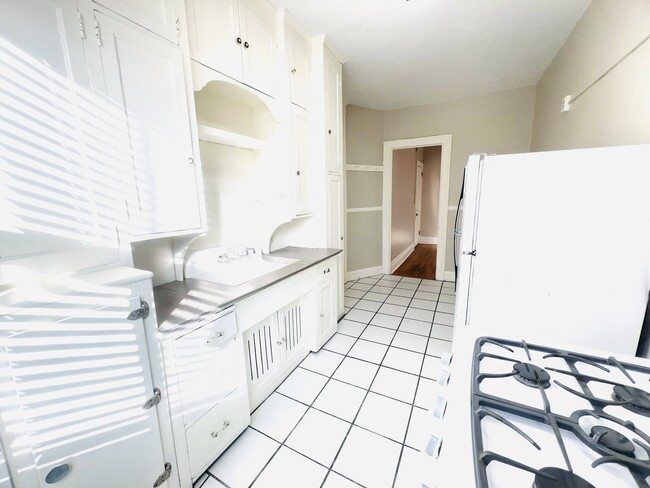 Floorplan - Avon Apartments