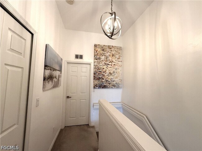 Building Photo - 8311 Village Edge Cir