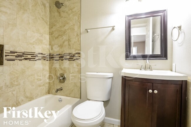 Building Photo - 11321 Amboy Ln