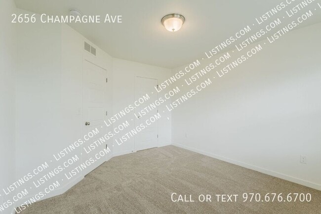 Building Photo - 2656 Champagne Ave