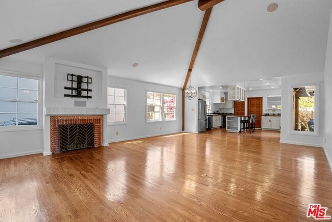 Building Photo - 2411 Castle Heights Ave