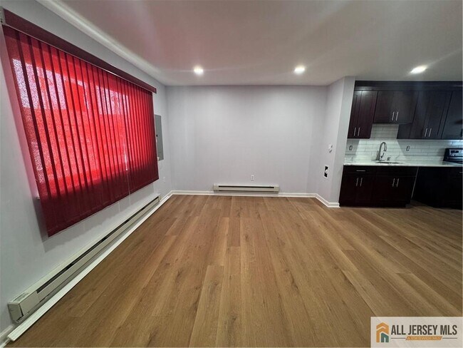 Building Photo - 33 Mercer St