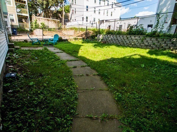 Building Photo - 18 Egleston St