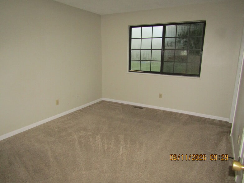 Building Photo - 1406 Daleville Ave