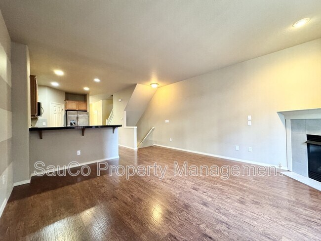 Building Photo - 1444 NE Redspire Ln