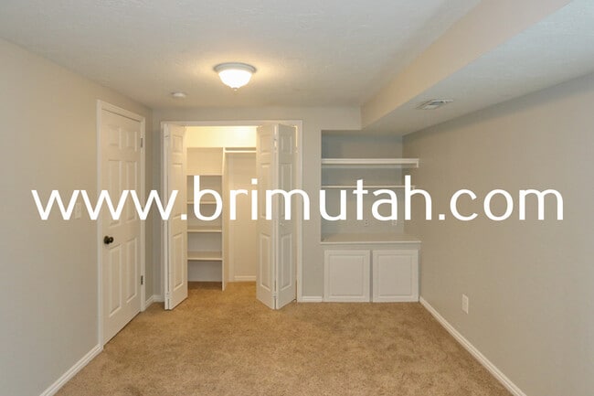 Building Photo - 3799 S 2235 E