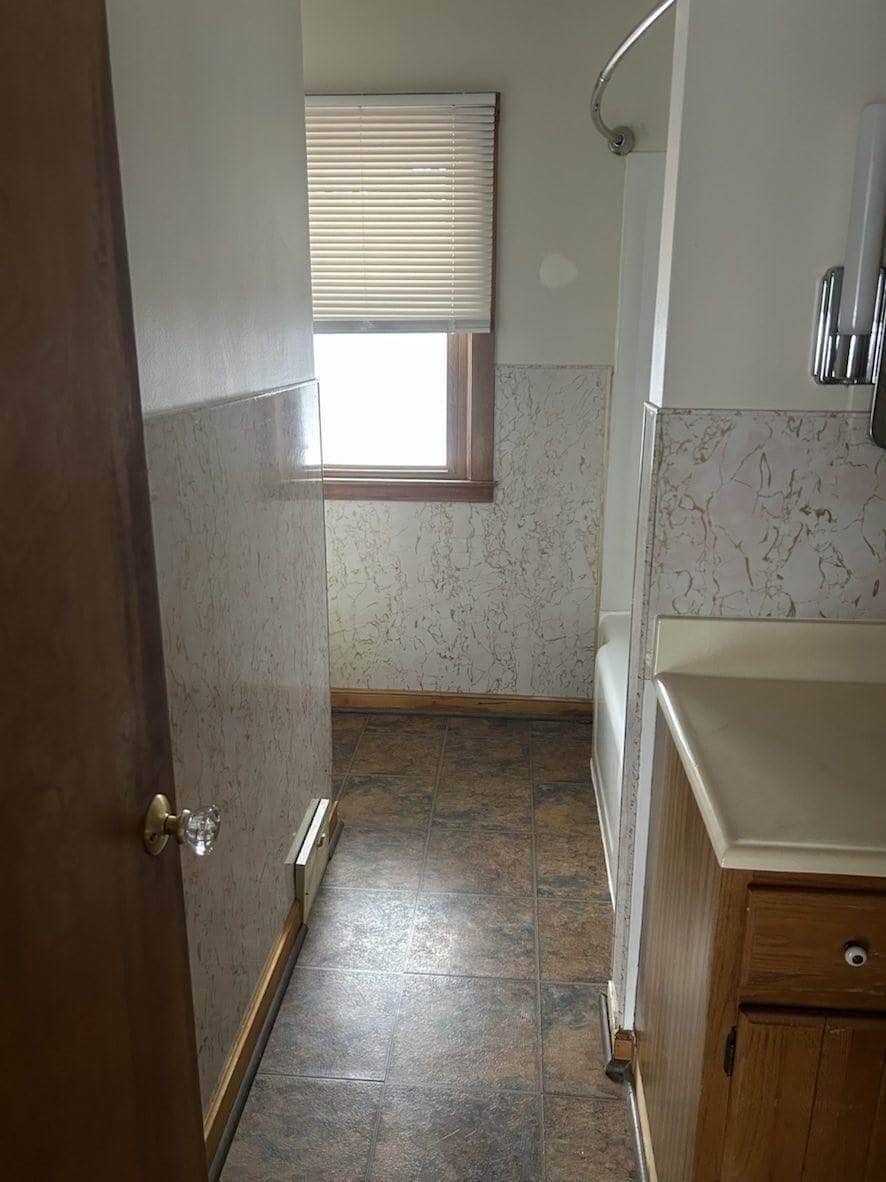 Building Photo - 2134 Graydon Ave