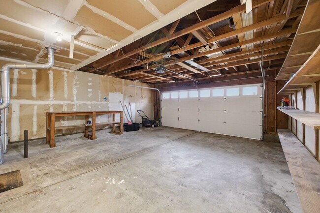 Building Photo - 17563 SW Granada Dr