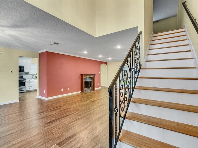 Building Photo - 1814 Oak Valley Dr