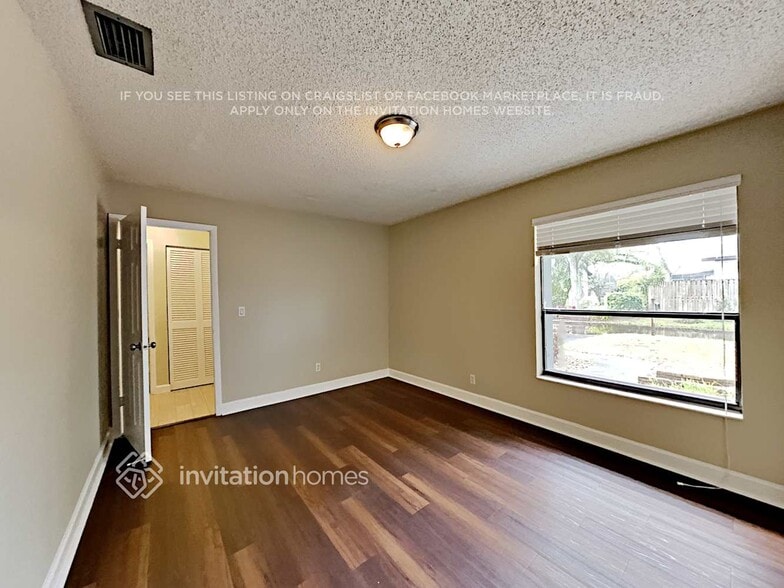 Building Photo - 40 Birch Dr