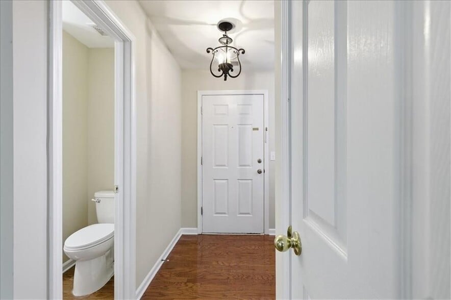 Building Photo - 3199 Liberty Commons Dr NW