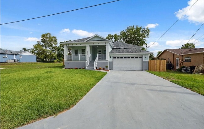 Building Photo - 8622 Inwood Dr