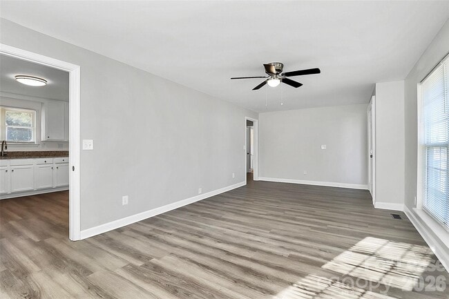 Building Photo - 2429 Marlowe Ave