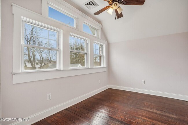 Building Photo - 108 Burlington Ave